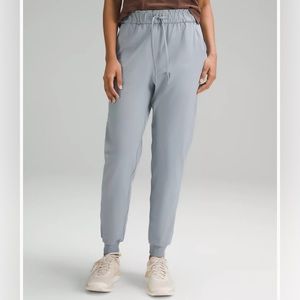 Lululemon grey Stretch High-Rise Jogger size 12 Full Length
